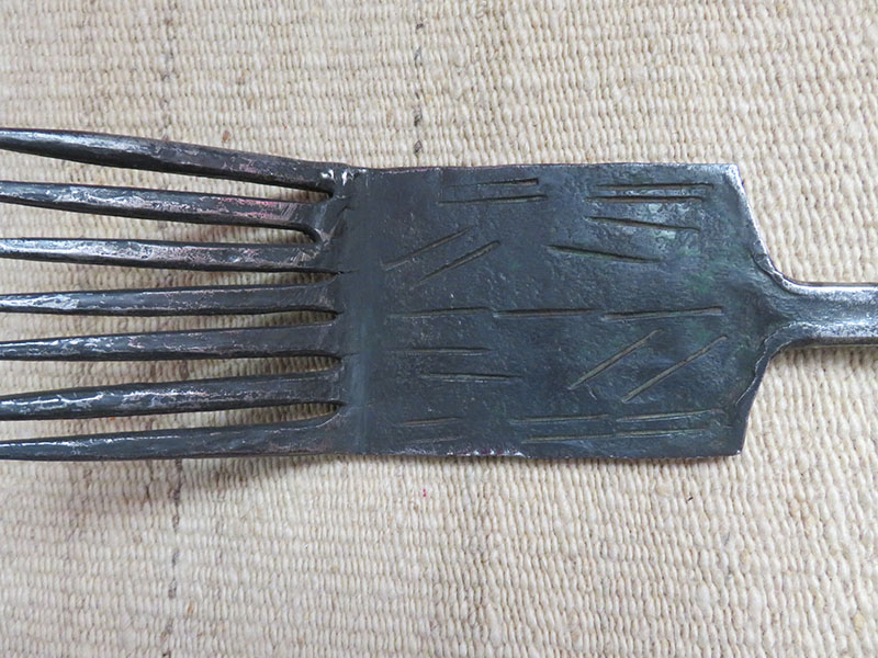 Anatolia – tribal Turkmen iron weaving comb