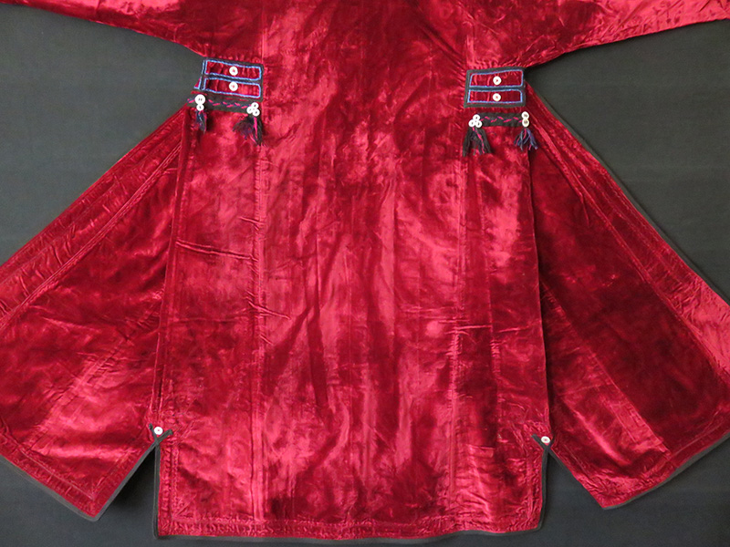 Turkmen antique velvet Chapan – coat