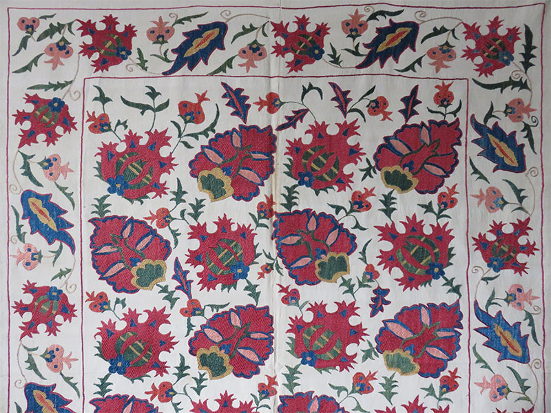 Uzbekistan - Tashkent ethnic silk embroidered Suzani