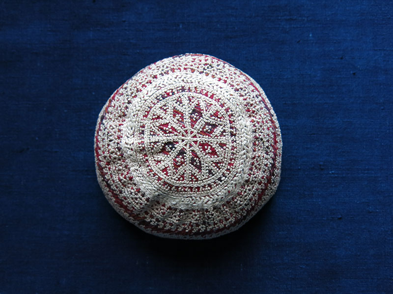 AZERBAIJAN – ARAKHCHYN – Ordubad Village Silk embroidered tribal hat