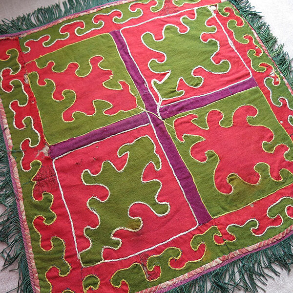 Central Asia - Kyrgyzstan Tribal wool patchwork mirror cover