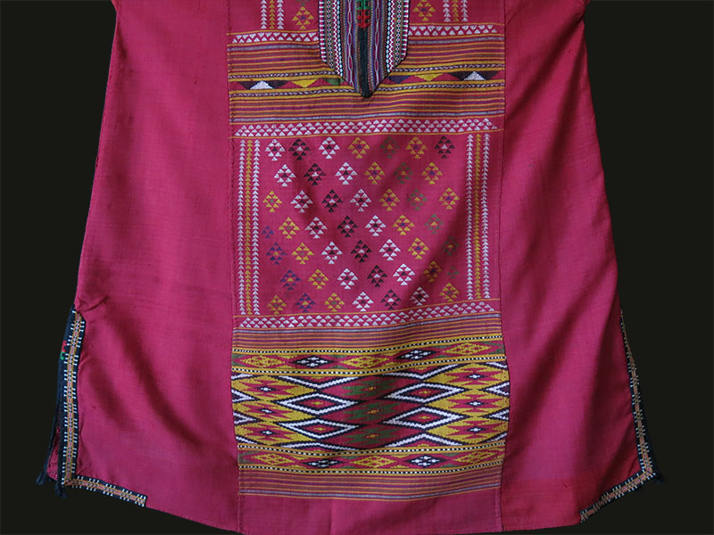 Turkmensahra Kelat Nadiri Turkmen tribal silk shirt