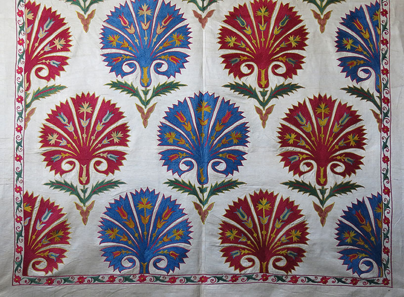 UZBEKISTAN FARGANA VALLEY - Silk embroidered Suzani
