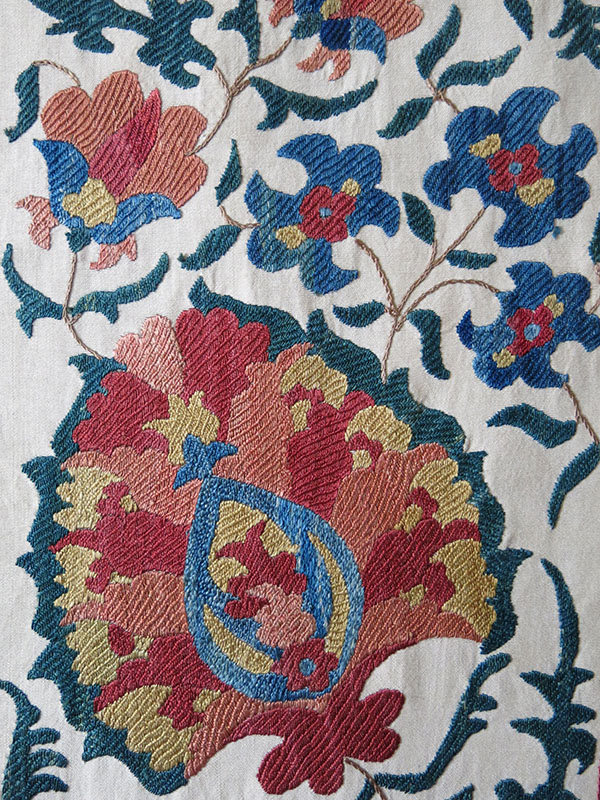 UZBEKISTAN - TASHKENT silk embroidery Suzani textile