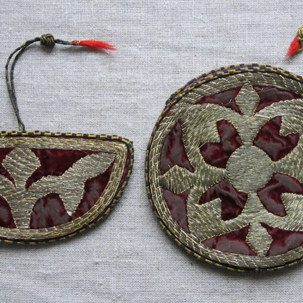 AZERBAIJAN - Mirror and comb bags DARARG GABY and Oina GABY glapytan gold embroidery