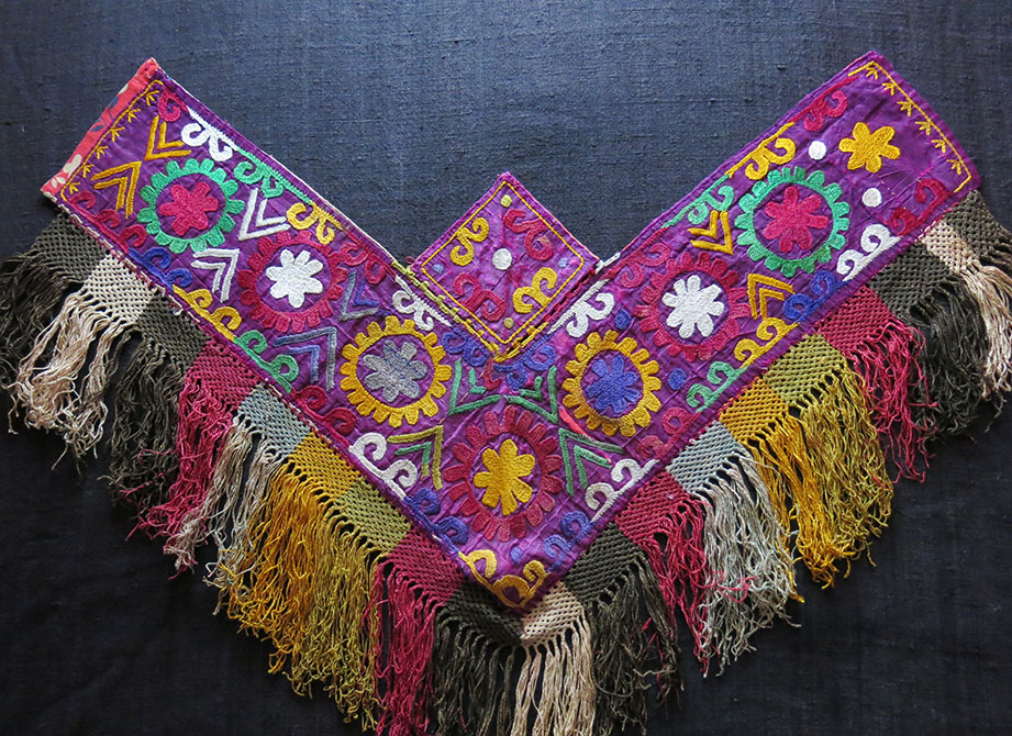TAJIKISTAN LAKAI Sagusha silk tribal bedding pile decoration