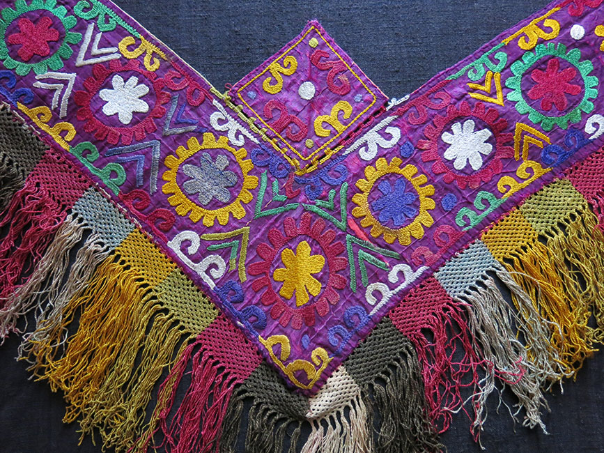 TAJIKISTAN LAKAI Sagusha silk tribal bedding pile decoration