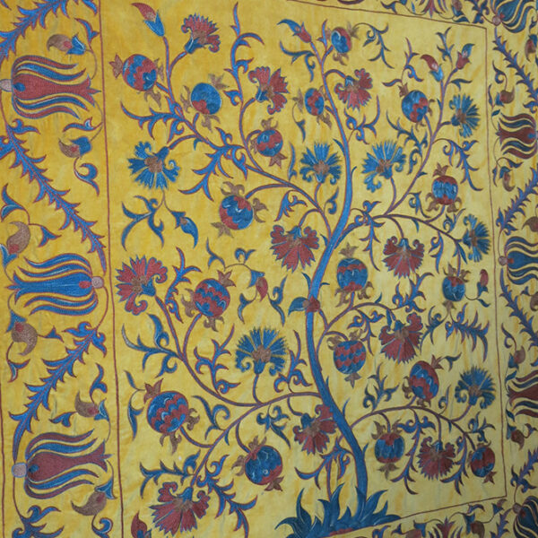 UZBEKISTAN – TASHKENT LAKAI silk embroidery Suzani on Velvet