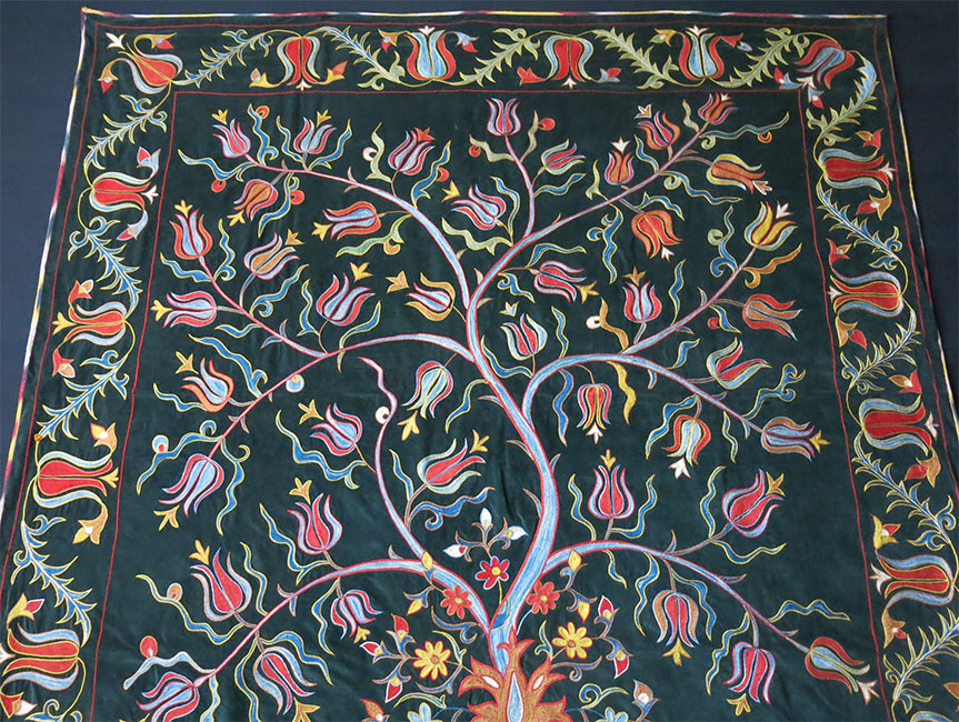UZBEKISTAN TASHKENT traditional silk Suzani