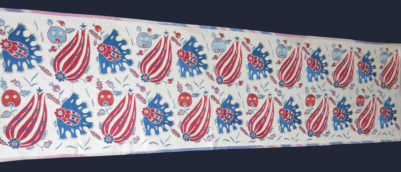 UZBEKISTAN - FARGANA VALLEY Silk embroidery SUZANI