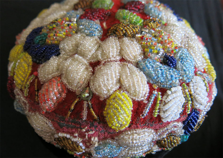 UZBEKISTAN – FARGANA TASHKENT Antique glass beaded skull cap