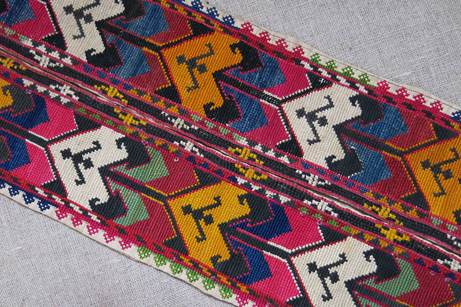 UZBEKISTAN – LAKAI tribal silk embroidered pair of belts