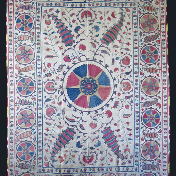 UZBEKISTAN FARGAN VALLEY – Silk embroidered Suzani