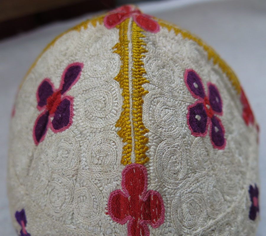 UZBEKISTAN TASHKENT Silk embroidered ethnic hat
