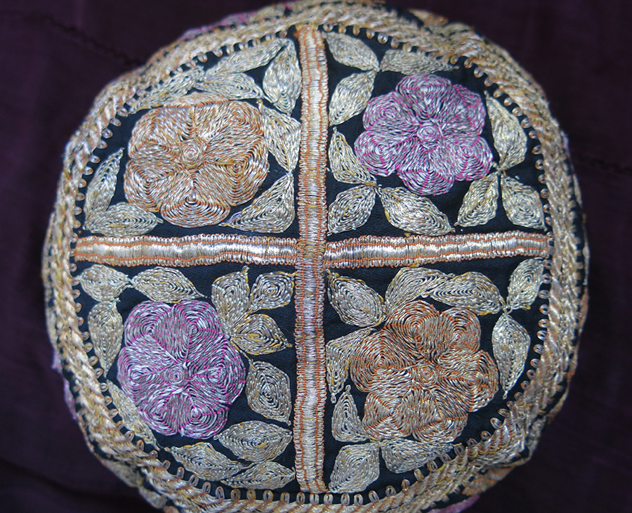 INDIA GUJARAT Silk metallic embroidery hat