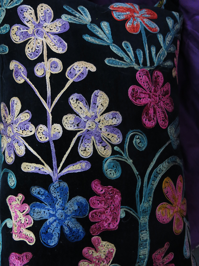 UZBEKISTAN Punch needle silk embroidery / Bakhmal - Velvet pillow covers