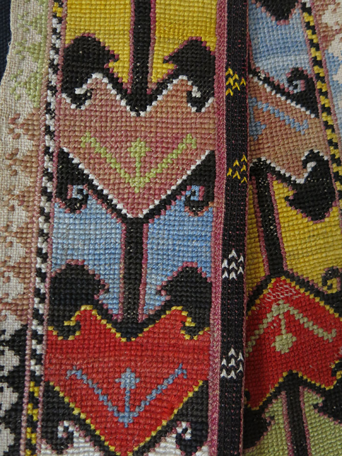 UZBEKISTAN – LAKAI tribal silk embroidered belt