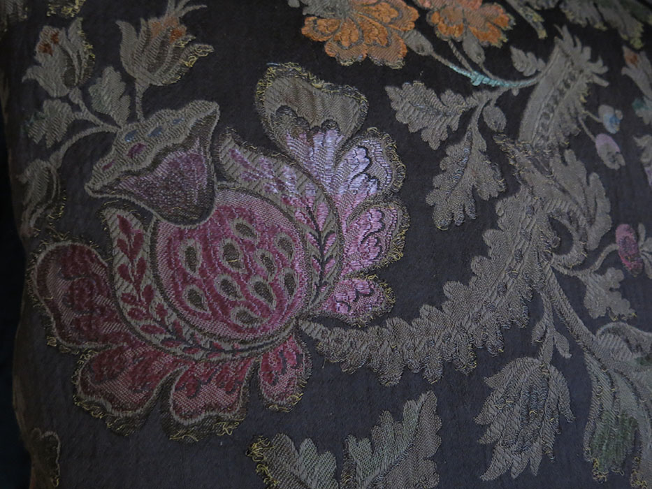 EUROPEAN - Silk-Metallic brocade pair of decorative pillow covers