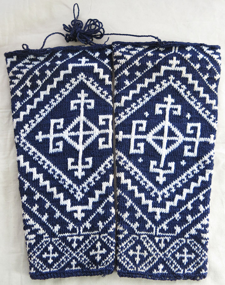 THRACE – KARAKACHANI Tribal hand knitted pair of ankle socks