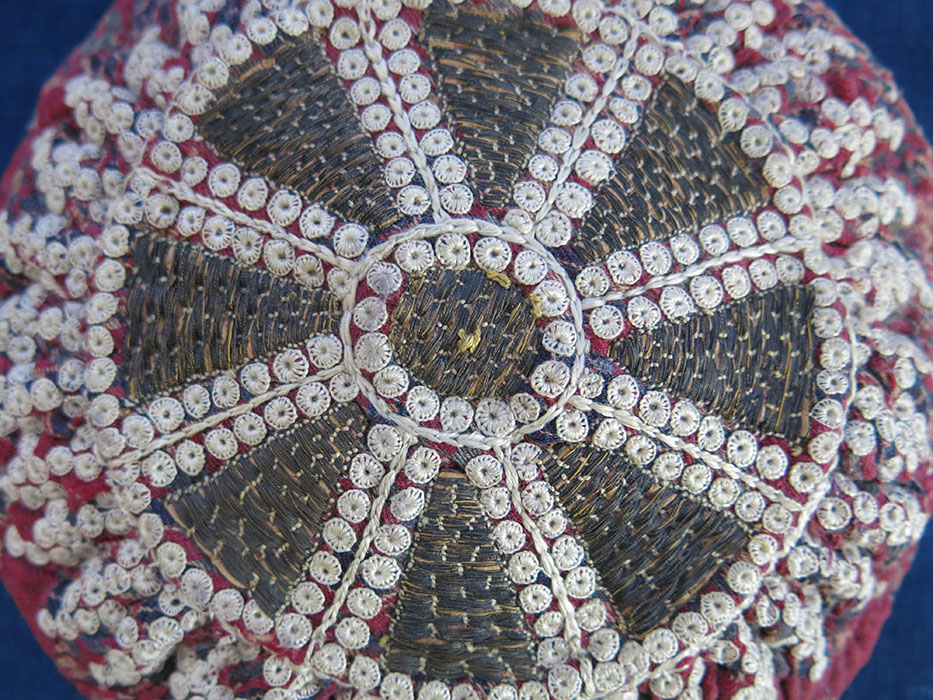 AZERBAIJAN – ARAKHCHIN ethnic silk / metallic embroidery hat