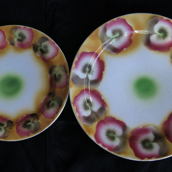 UZBEKISTAN M.S.Kuznetsov ceramic pair of plates