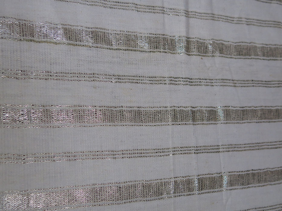 SYRIA – ALEPPO Metallic and cotton hand loomed Textile