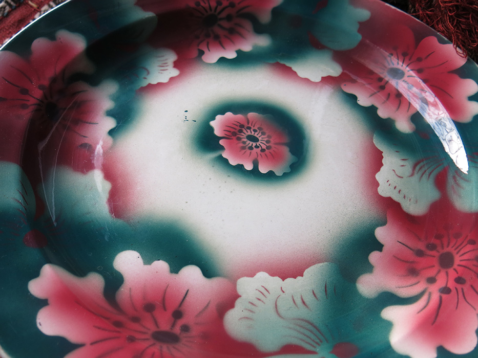 UZBEKISTAN – M.S.Kuznetsov Vintage FLORAL design ceramic large plate