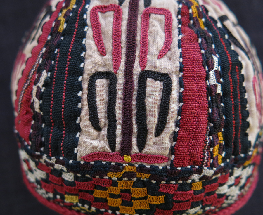 TURKMENISTAN – Tribal silk embroidery child hat