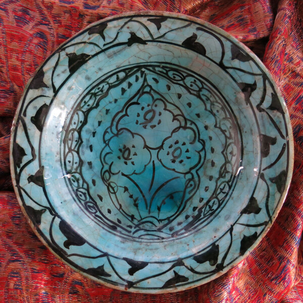 DAGESTAN – DERBENT glazed ceramic plate