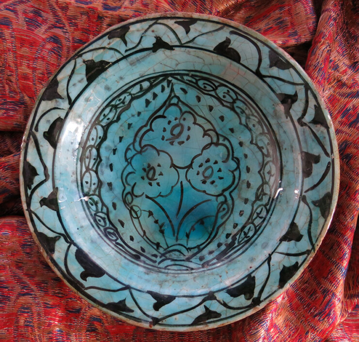 DAGESTAN – DERBENT glazed ceramic plate