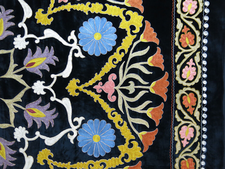 UZBEKISTAN Velvet silk embroidery bed cover