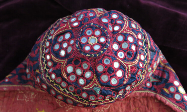 INDIA GUJARAT Helmet shape embroidery tribal hat