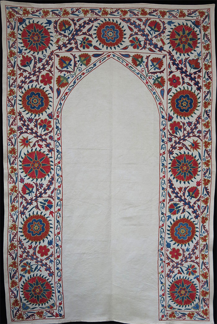 FARGANA VALLEY - NAMANGAN Silk embroidery NIM Suzani