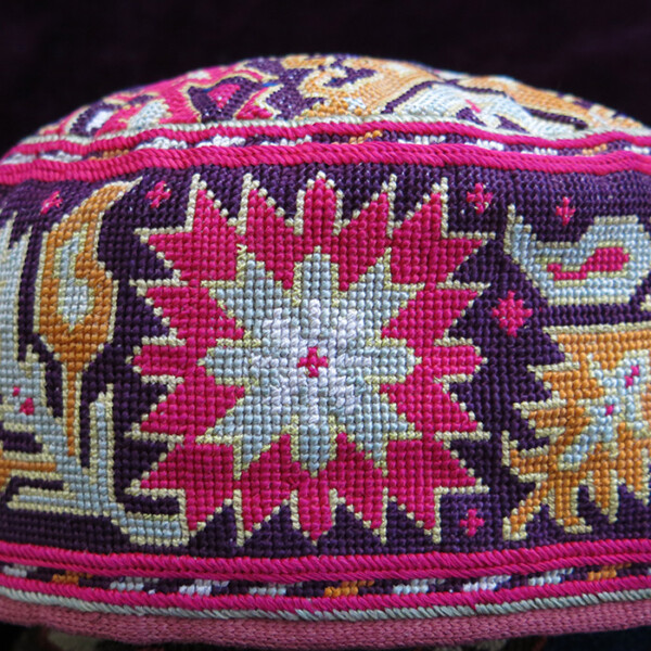 HUNZA VALLEY - CHITRAL silk embroidery hat from North Pakistan