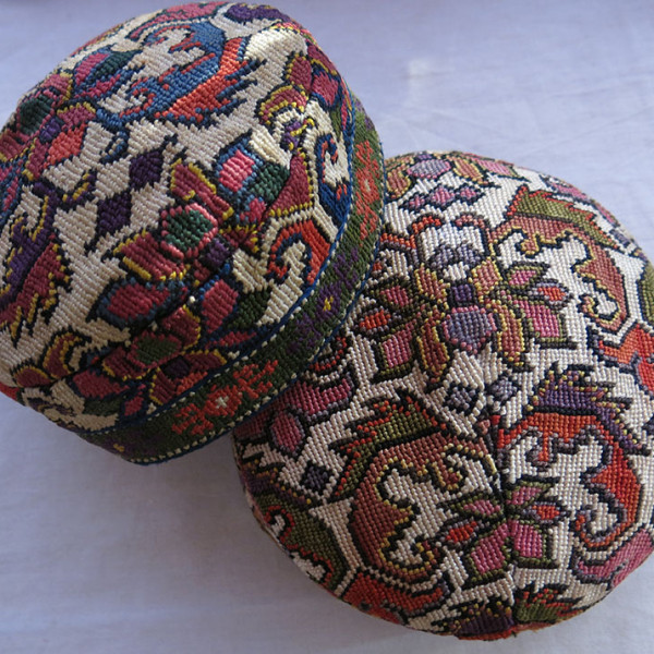 UZBEKISTAN SHEHRISABZ – BOKHARA LAKAI Silk embroidery pair of hats