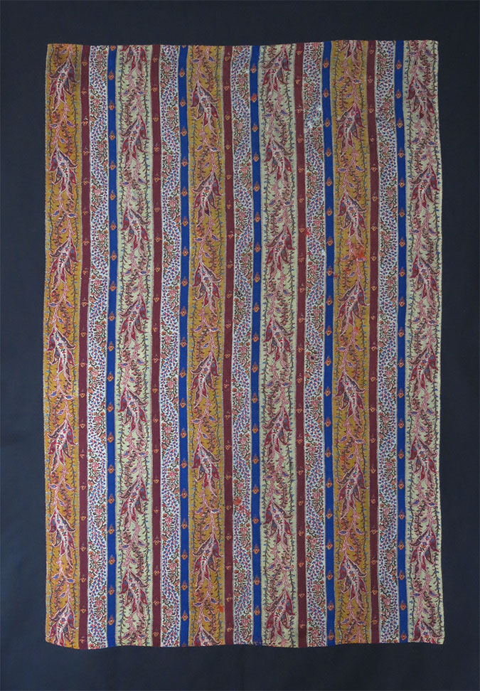 INDIA CASHMERE Printed antique textile